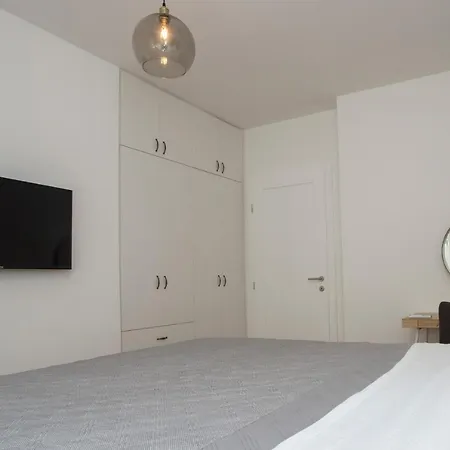 Apartment Your Own *