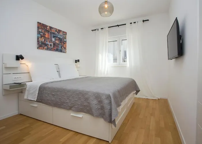 아파트 Your Own 스플리트